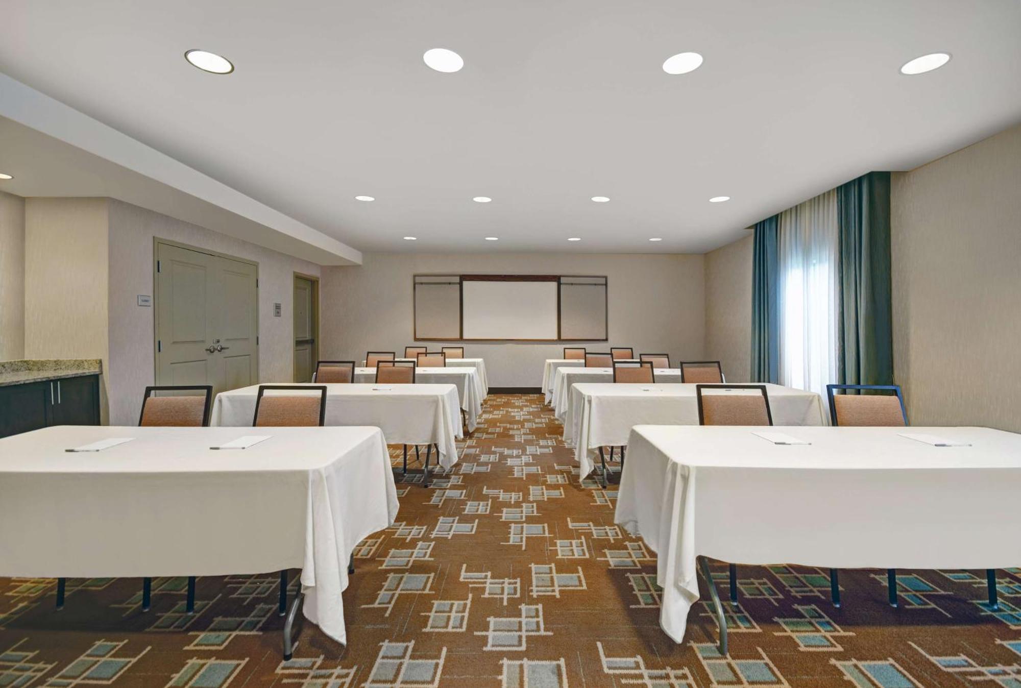 Hampton Inn And Suites Robbinsville Exterior foto