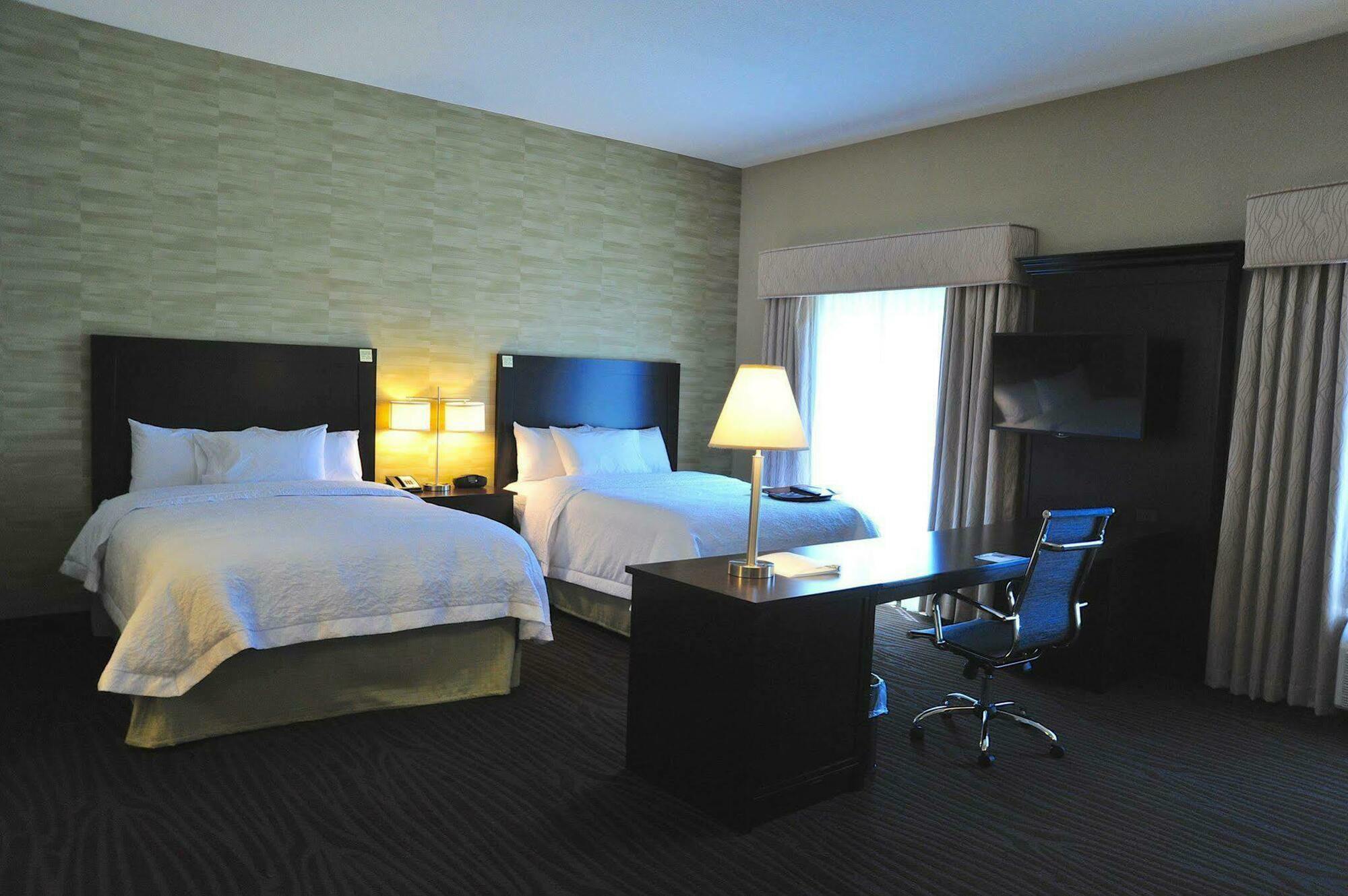 Hampton Inn And Suites Robbinsville Exterior foto